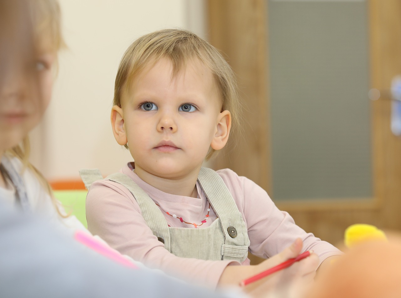 幼儿园试管代生的孩子的祝福语（幼儿园试管代生的孩子的祝福语怎么写）